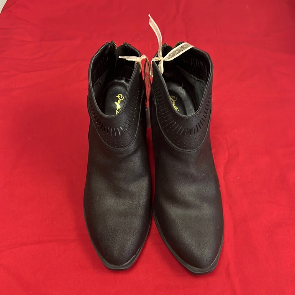 New Qupid booties
